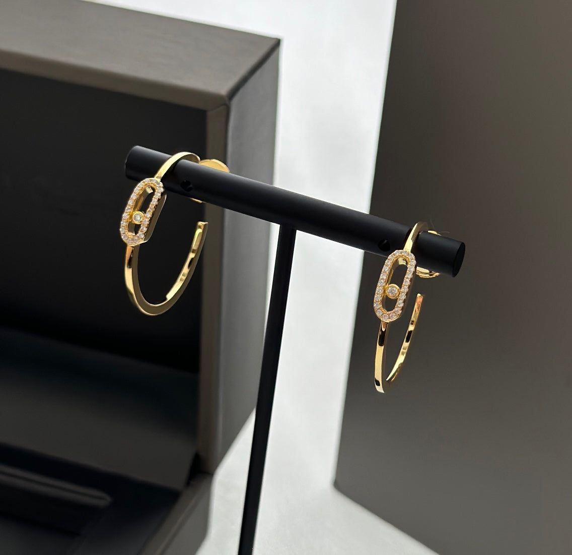 [ECHO]CREOLES MOVE UNO PM DIAMOND EARRINGS
