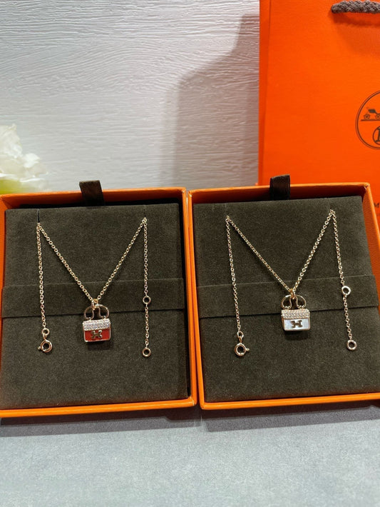 [ECHO ]H CIRCE MOISSANITE PENDANT NECKLACE GOLD