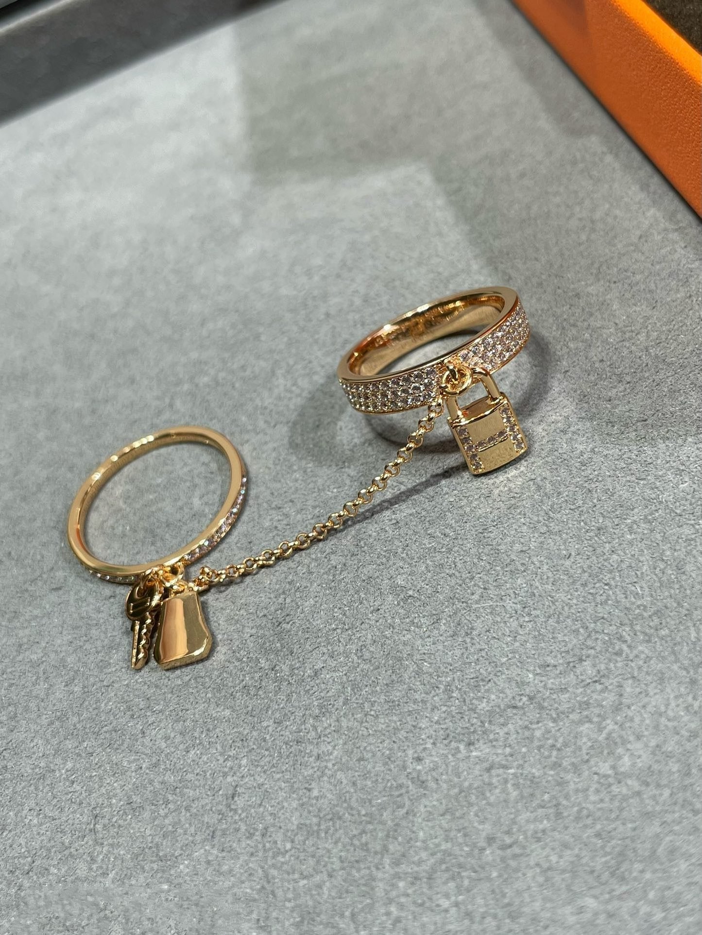 [ECHO ]HM KELLY CLOCHETTE DOUBLE RING IN  WITH DIAMONDS