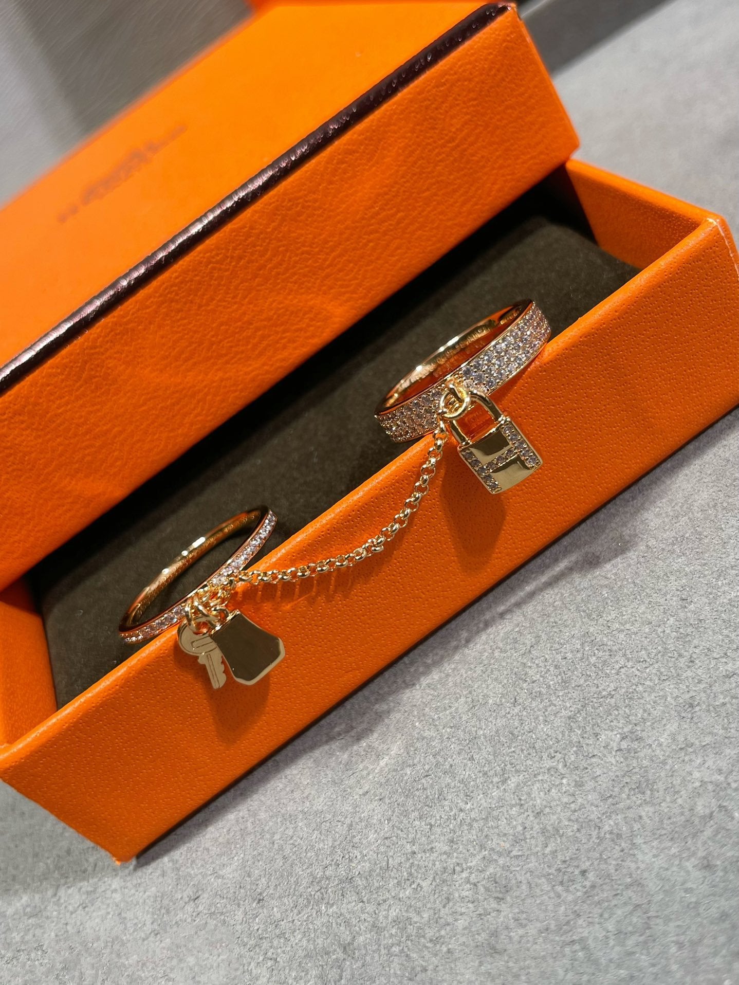[ECHO ]HM KELLY CLOCHETTE DOUBLE RING IN  WITH DIAMONDS