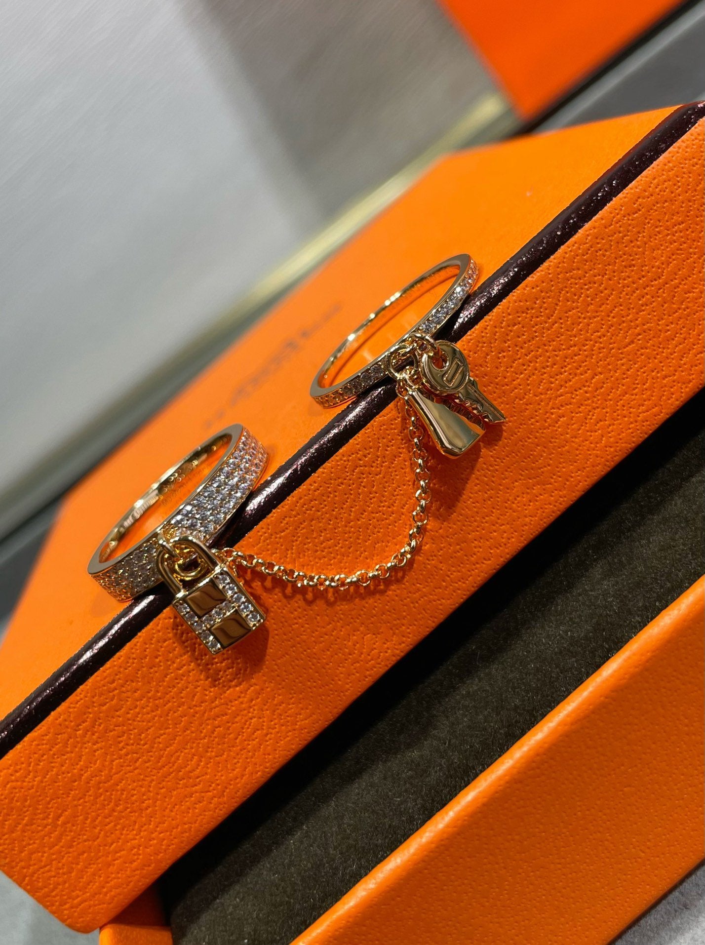 [ECHO ]HM KELLY CLOCHETTE DOUBLE RING IN  WITH DIAMONDS