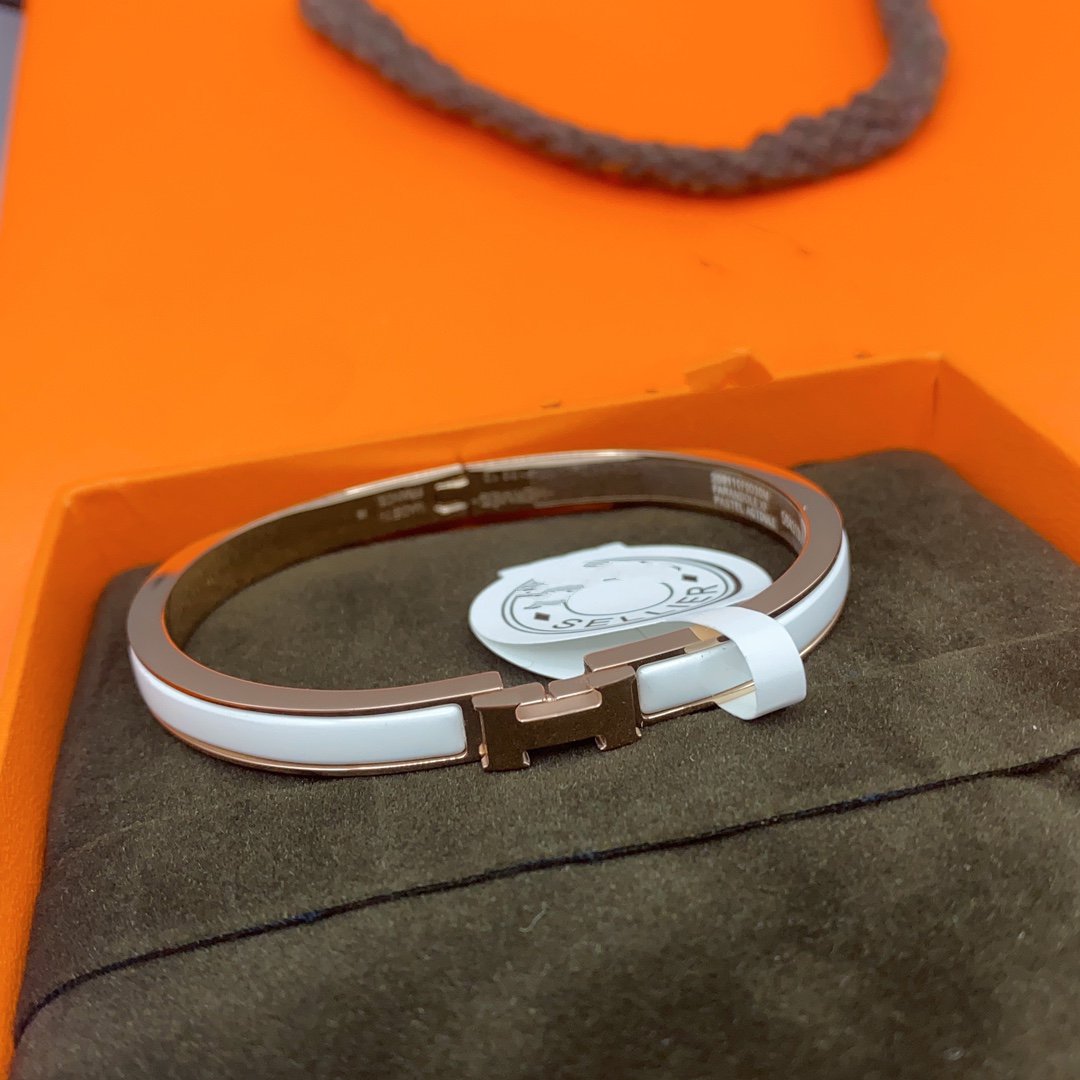 [ECHO ]CLASSIC HM CLIC WHITE 8MM ENAMEL BRACELET