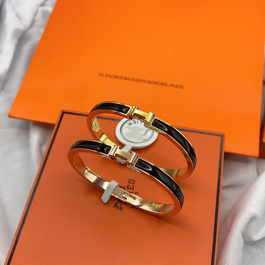 [ECHO ]CLASSIC HM CLIC BLACK 8MM ENAMEL BRACELET