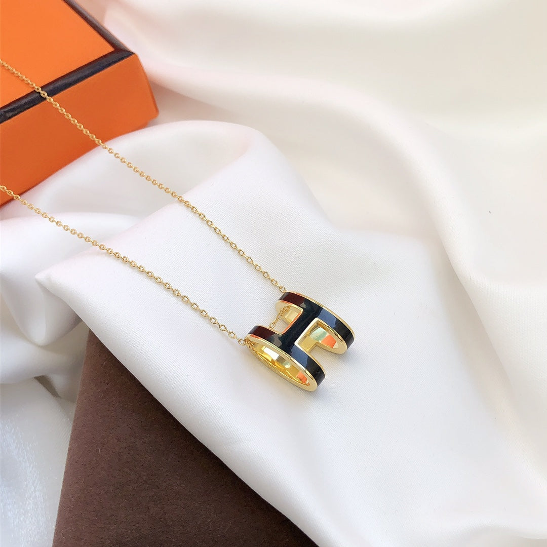 [ECHO ]HM CLIC BLACK ENAMEL GOLD NECKLACE