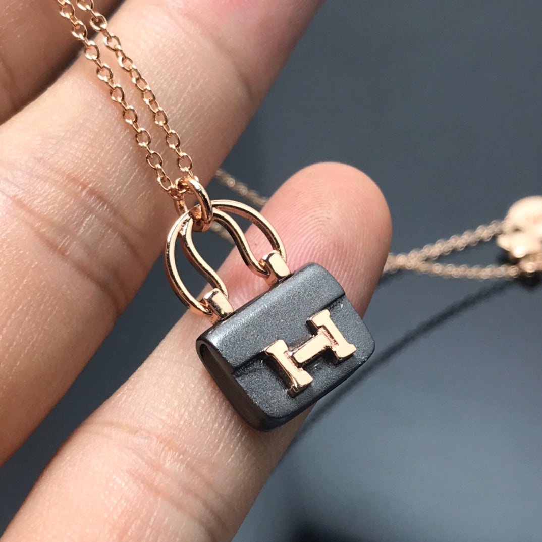 [ECHO ]WOMEN'S HM AMULETTES CONSTANCE PENDANT NECKLACE