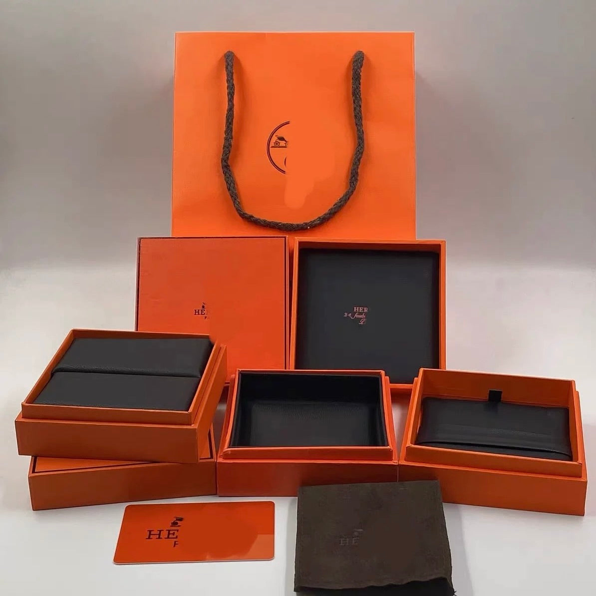 [ECHO] HM  BOX GIFT BAG