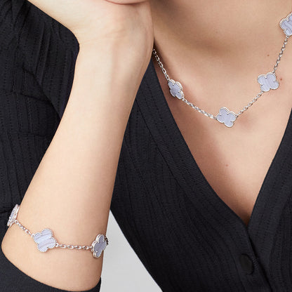 [ECHO ]CLOVER 10 MOTIFS BLUE CHALCEDONY NECKLACE