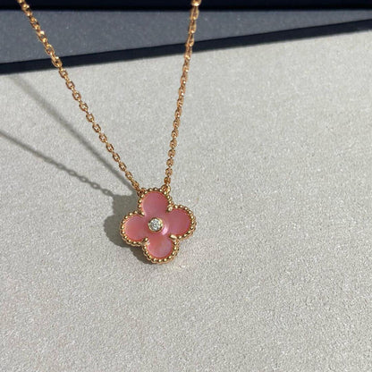 [ECHO ]CLOVER 15MM DIAMOND PINK MOP NECKLACE