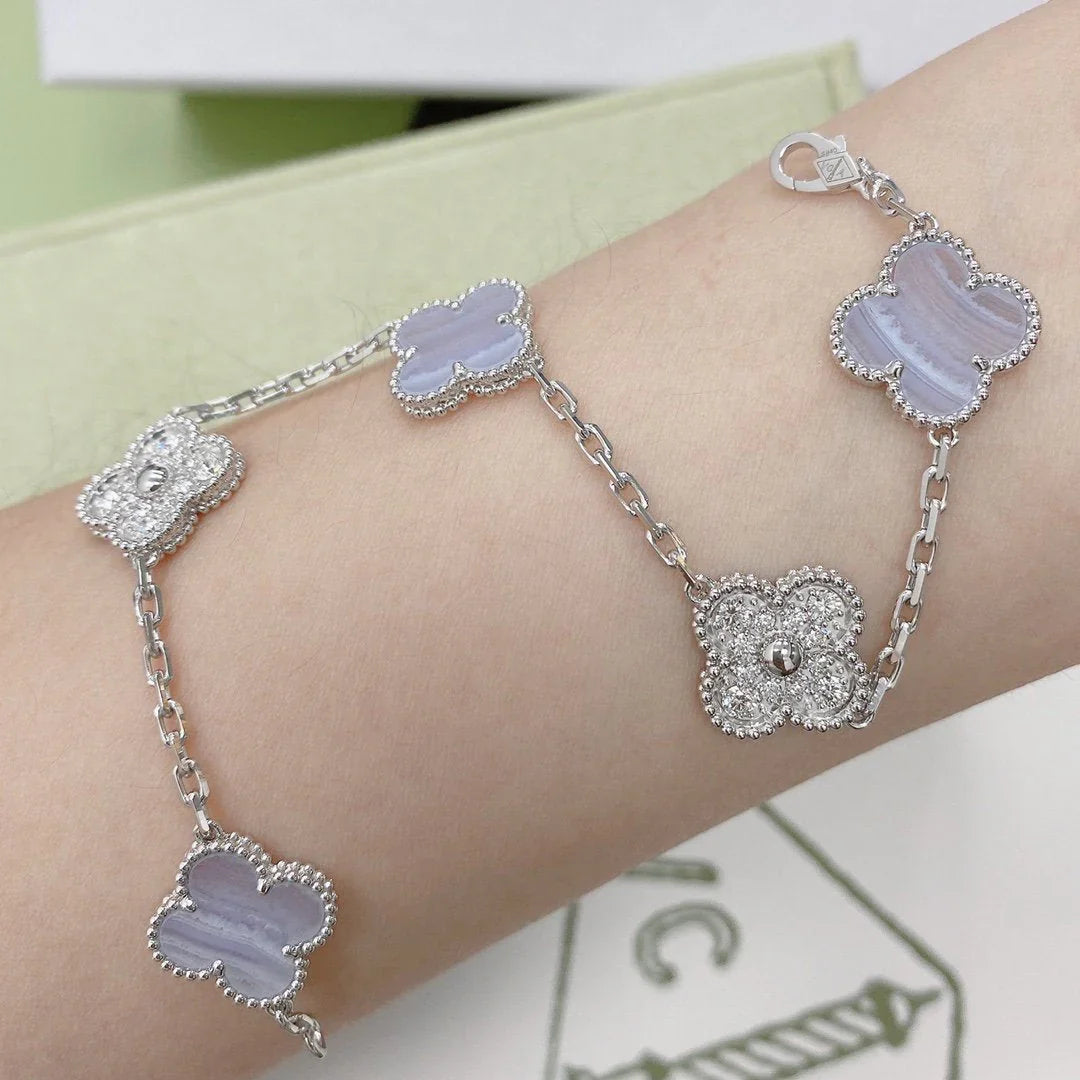 [ECHO ] CLOVER 5 MOTIF PURPLE CHALCEDONY BRACELET COLLECTION
