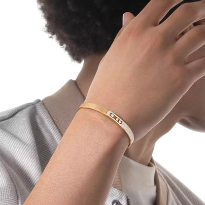 [ECHO]Move Noa Ciselé half pavé bangle