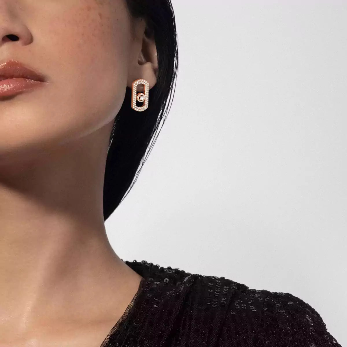 [ECHO]So Move Pave_-Set Diamond Earrings in Silver