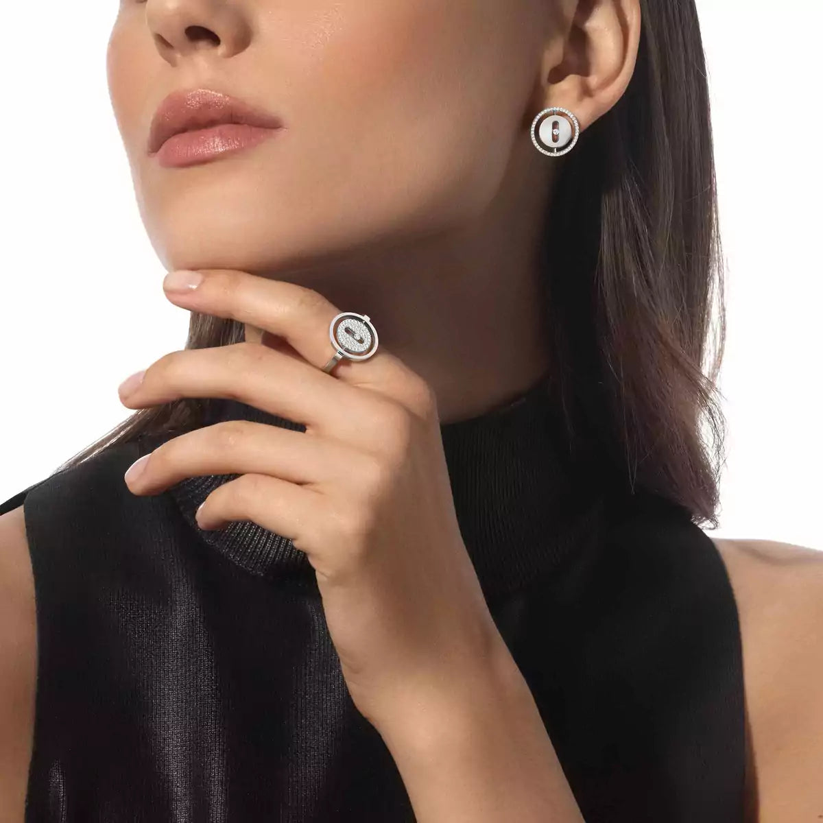 [ECHO]Lucky Move Diamond Earrings