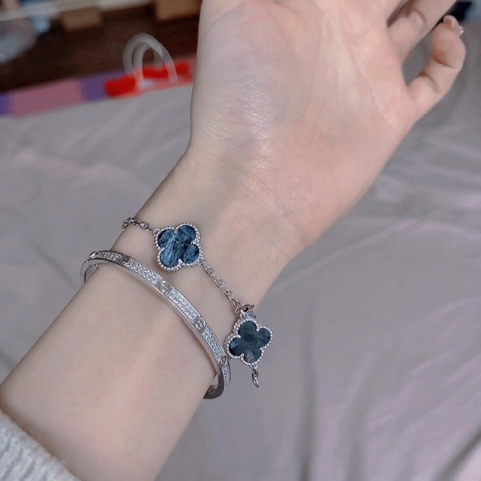 [ECHO ]CLOVER 5 MOTIF PIETERSITE SILVER BRACELET