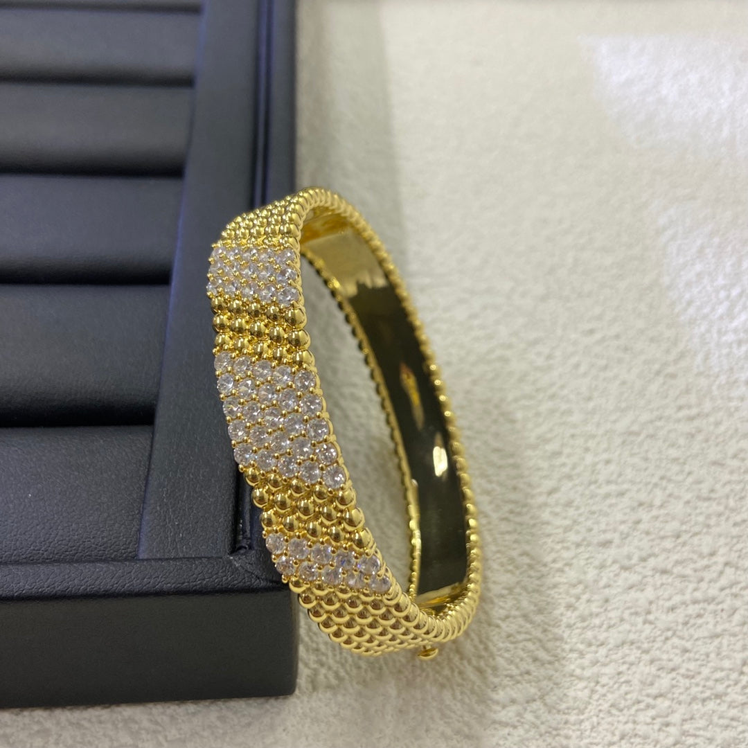 [ECHO]  FIVE-ROW DIAMOND BRACELET
