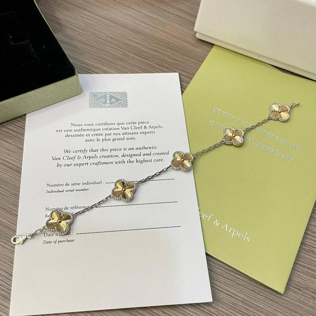 [ECHO ] CLOVER 5 MOTIF LASER BRACELET COLLECTION