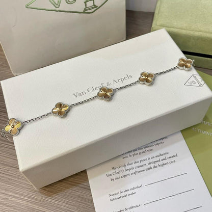 [ECHO ]CLOVER  5 MOTIFS  CHRISTMAS LIMITED EDITION BRACELET