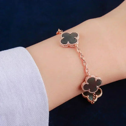 [ECHO ]CLOVER 5 MOTIF GRAY MOP  BRACELET