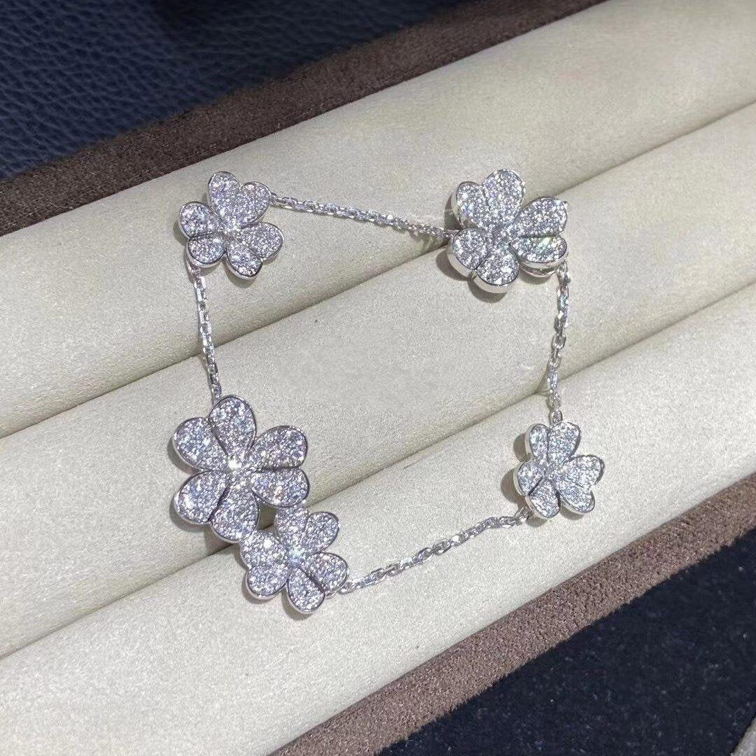 [ECHO ]FRIVOLE SILVER 5 FLOWERS BRACELET