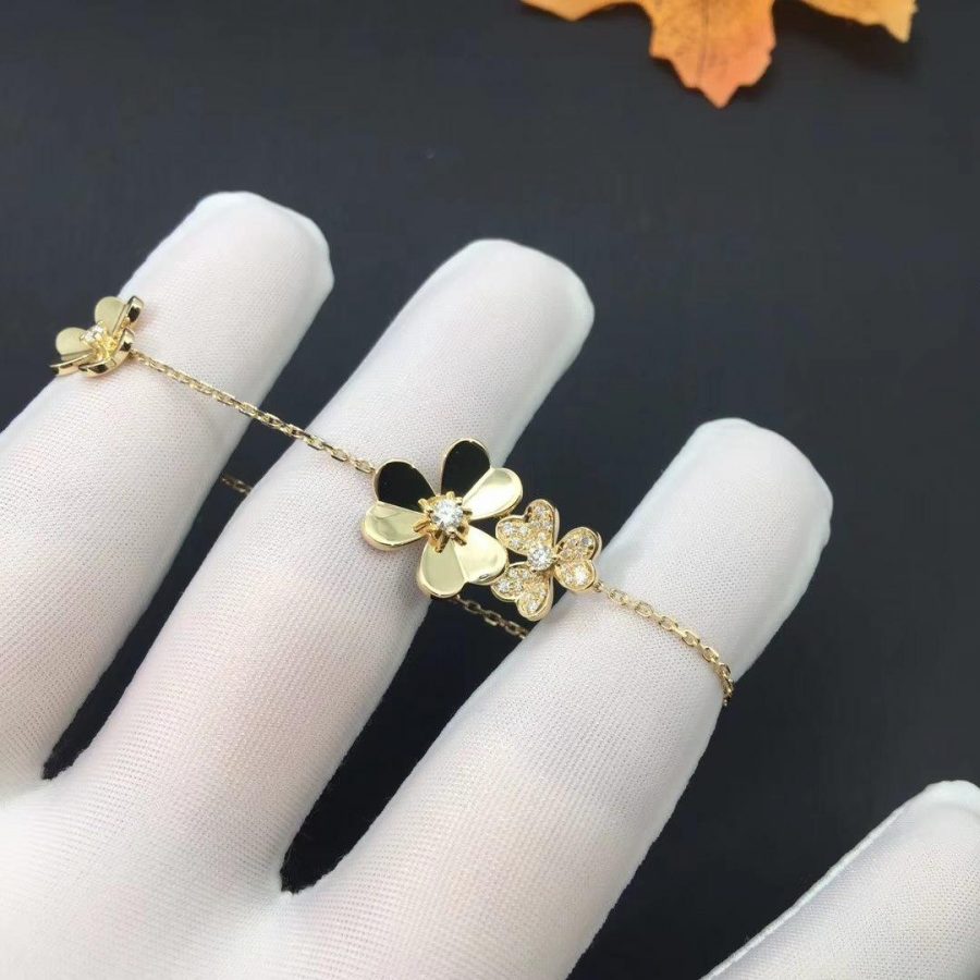 [ECHO ]FRIVOLE GOLD 5 FLOWERS BRACELET