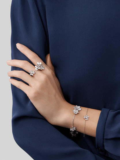 [ECHO ]FRIVOLE SILVER FLOWER DIAMOND BRACELET
