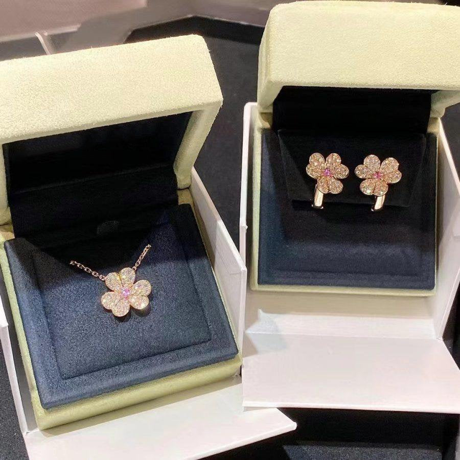 [ECHO ]FRIVOLE ROSE GOLD FLOWER DIAMOND NECKLACE