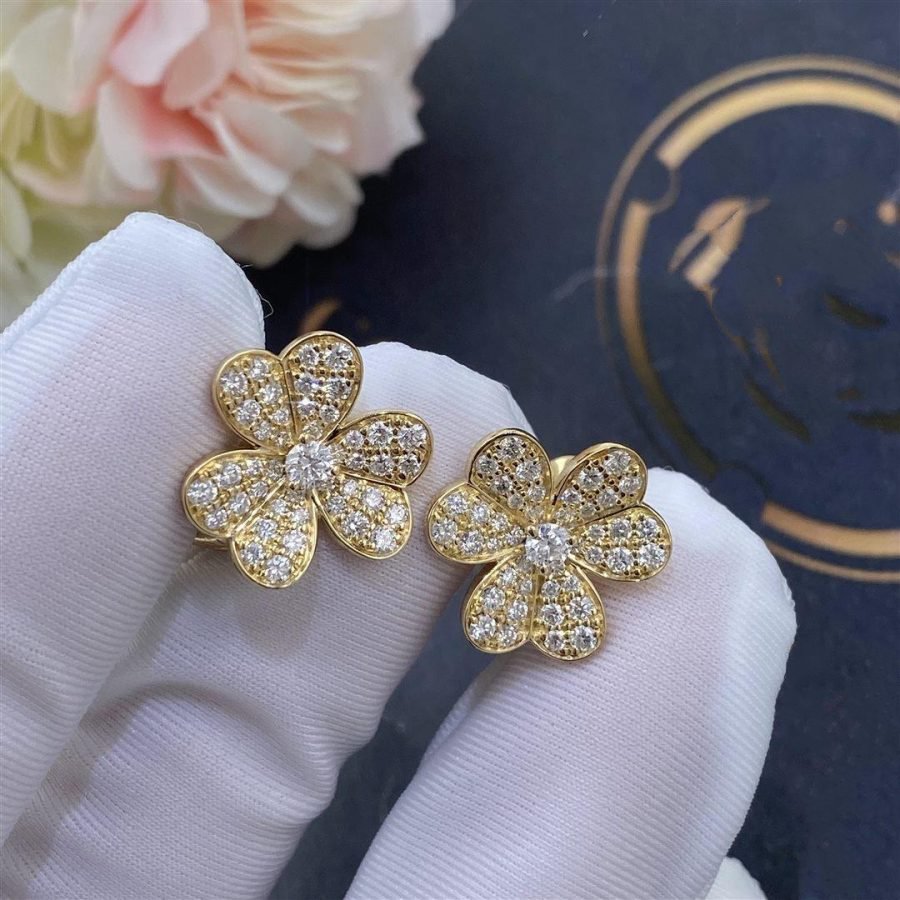 [ECHO ]FRIVOLE GOLD FLOWER DIAMOND EARRINGS