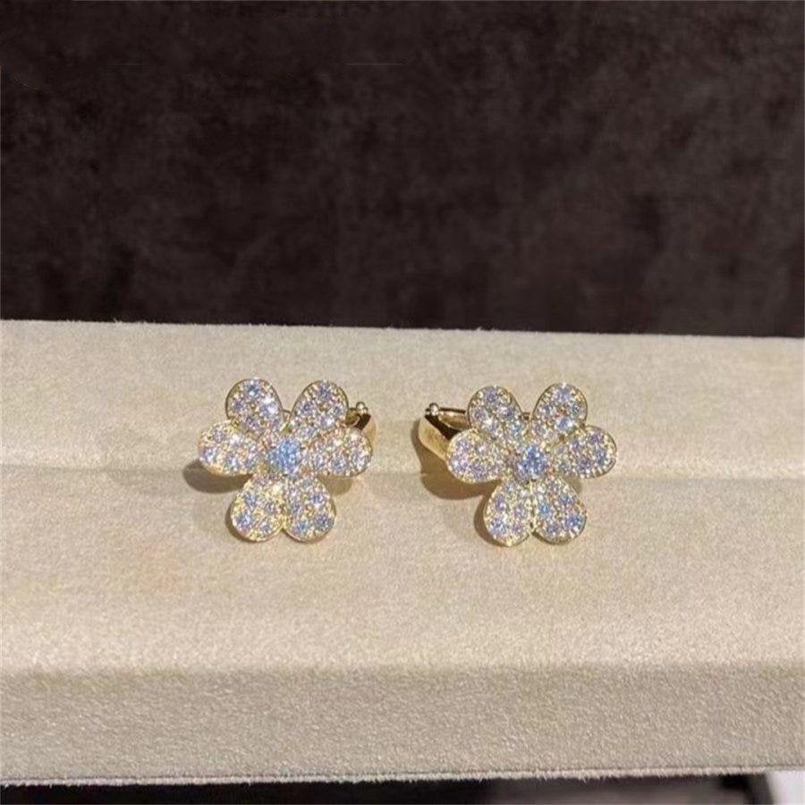 [ECHO ]FRIVOLE GOLD FLOWER DIAMOND EARRINGS