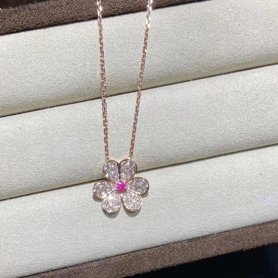 [ECHO ]FRIVOLE ROSE GOLD FLOWER DIAMOND NECKLACE