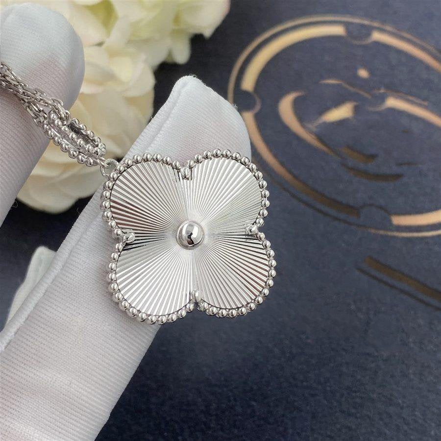 [ECHO ]CLOVER 25MM SILVER BIG CLOVER NECKLACE