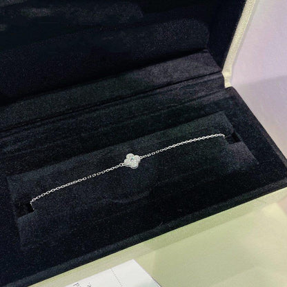 [ECHO ]CLOVER  SINGLE FLOWER BRACELET SILVER