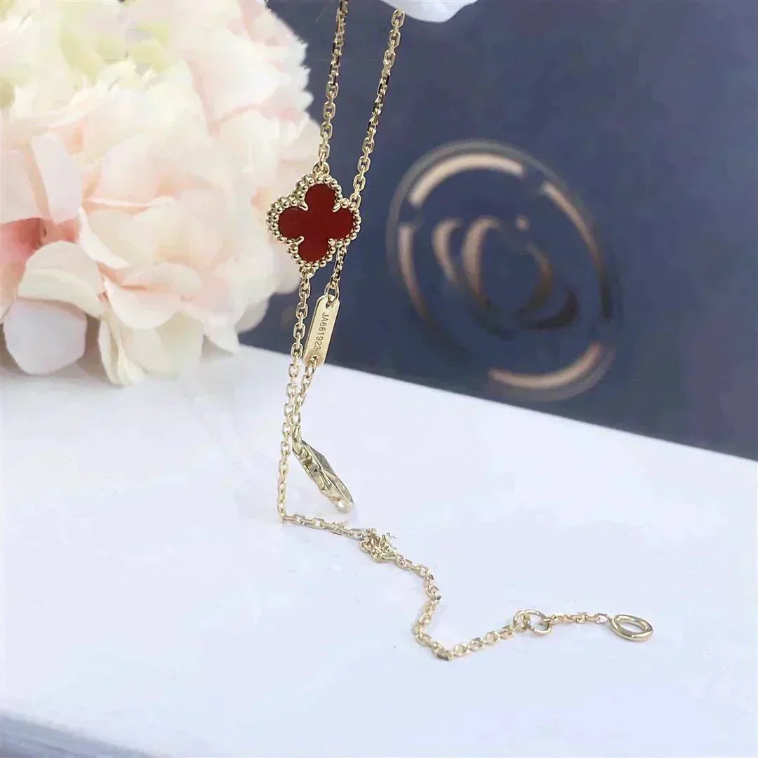 [ECHO ]CLOVER  CARNELIAN SINGLE FLOWER BRACELET