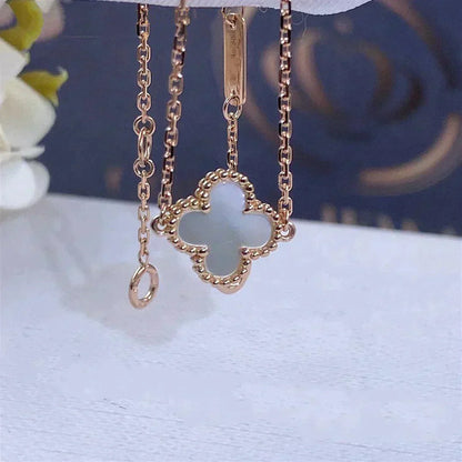 [ECHO ]CLOVER WHITE MOP SINGLE FLOWER BRACELET