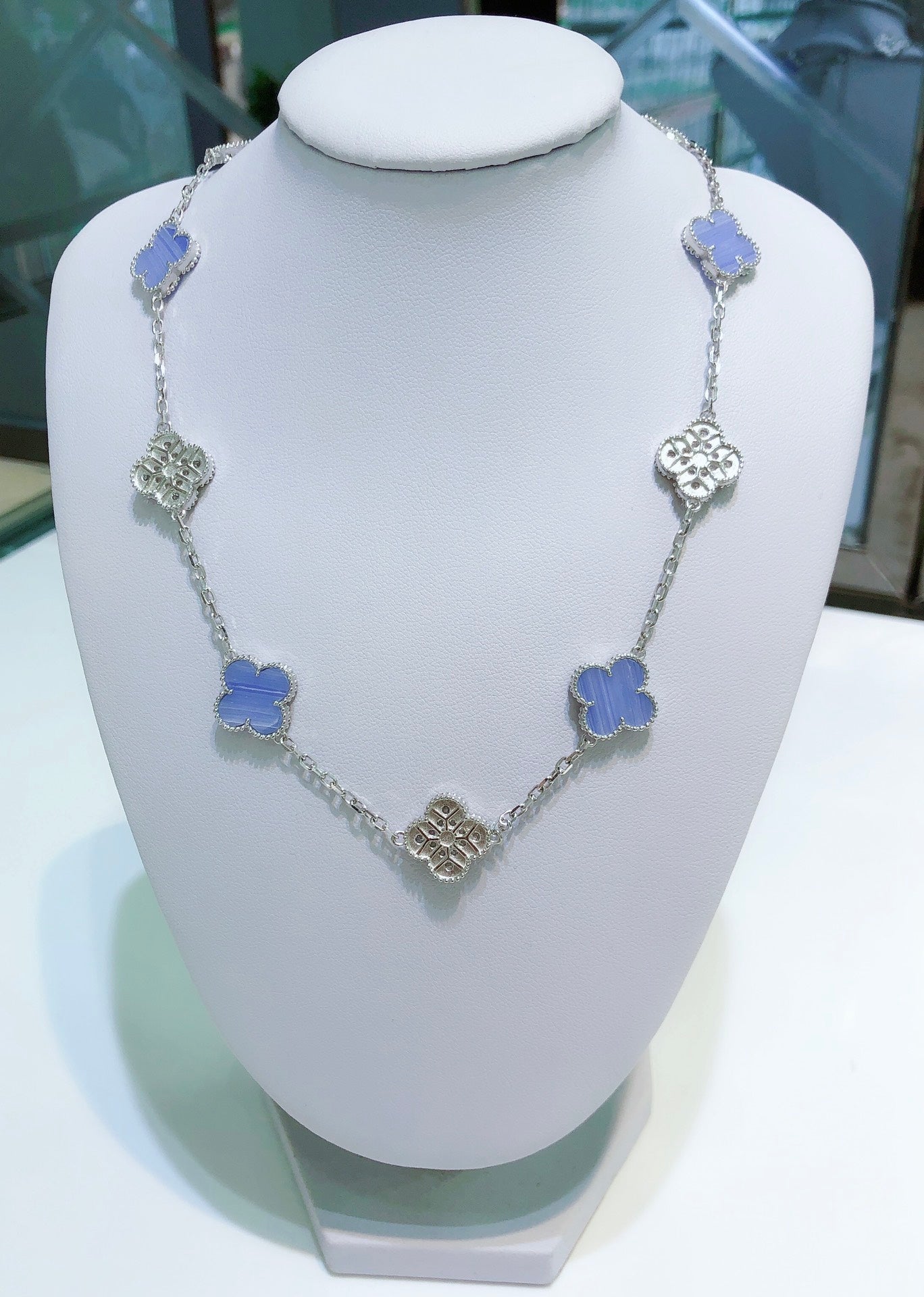 [ECHO ]CLOVER 10 MOTIFS CHALCEDONY DIAMONDS SILVER NECKLACE