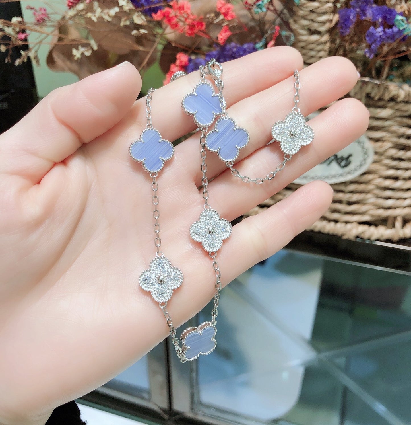 [ECHO ]CLOVER 10 MOTIFS CHALCEDONY DIAMONDS SILVER NECKLACE