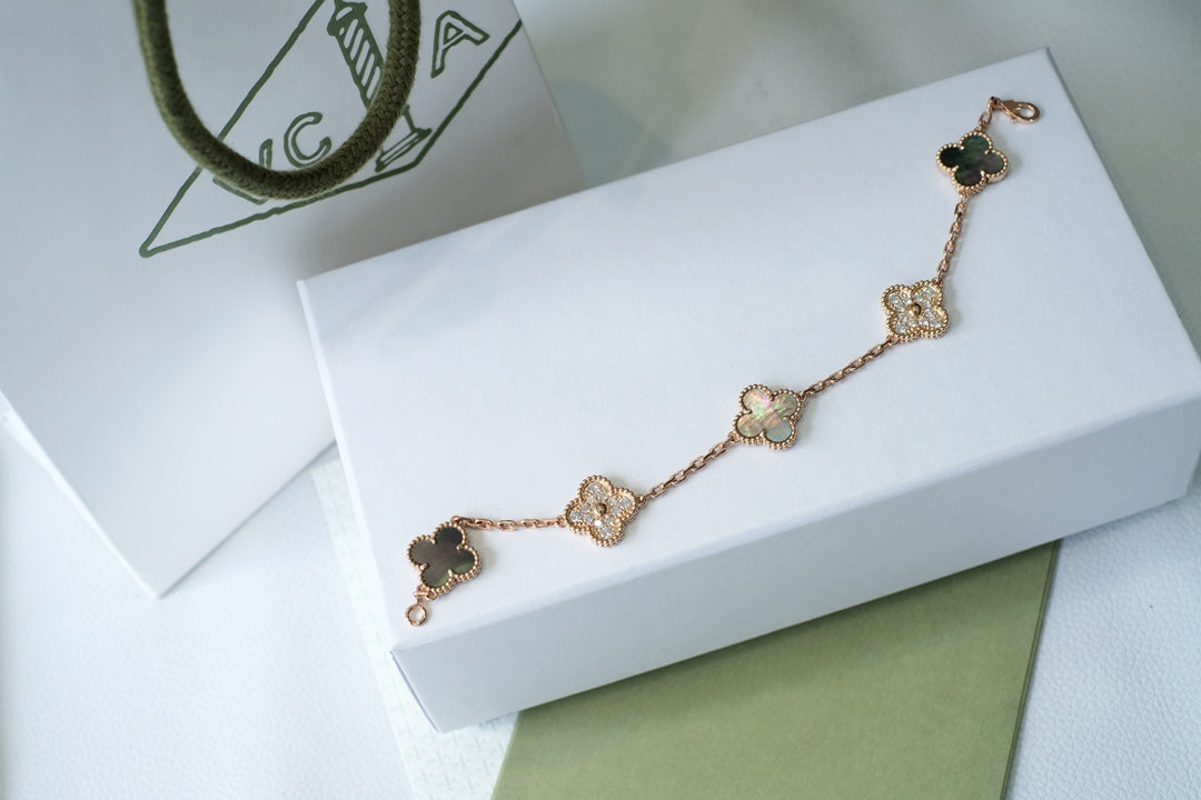 [ECHO ]CLOVER 5 MOTIFS DARK MOP AND DIAMONDS PINK GOLD BRACELET