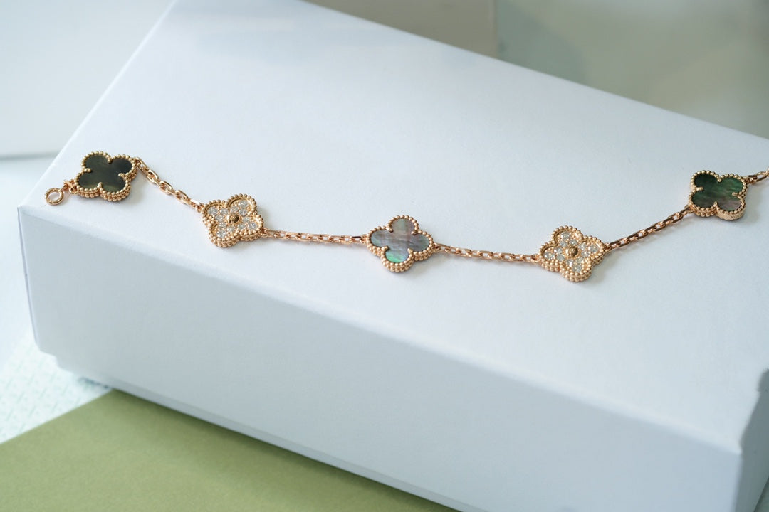 [ECHO ]CLOVER 5 MOTIFS DARK MOP AND DIAMONDS PINK GOLD BRACELET