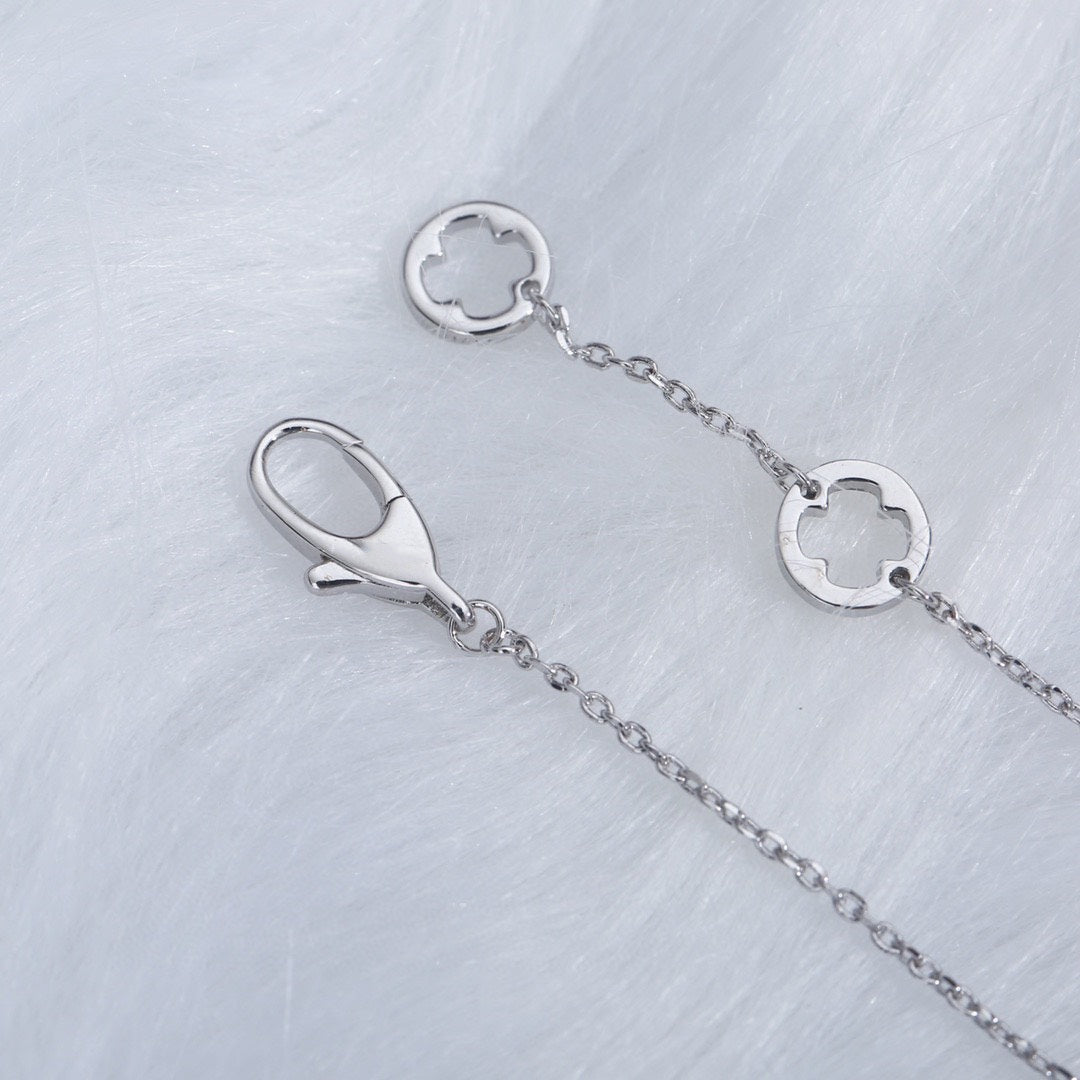 [ECHO ]FIOREVER NECKLACE DIAMOND CENTER