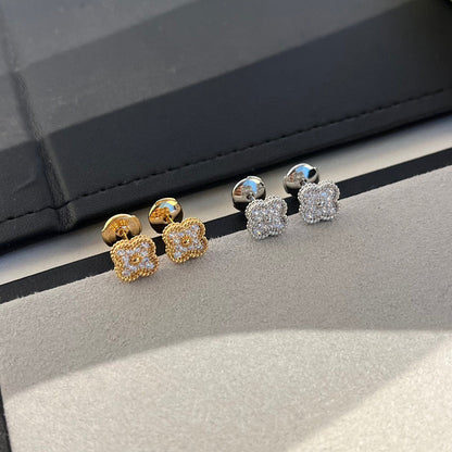 [ECHO ]CLOVER MINI DIAMOND STUD EARRINGS